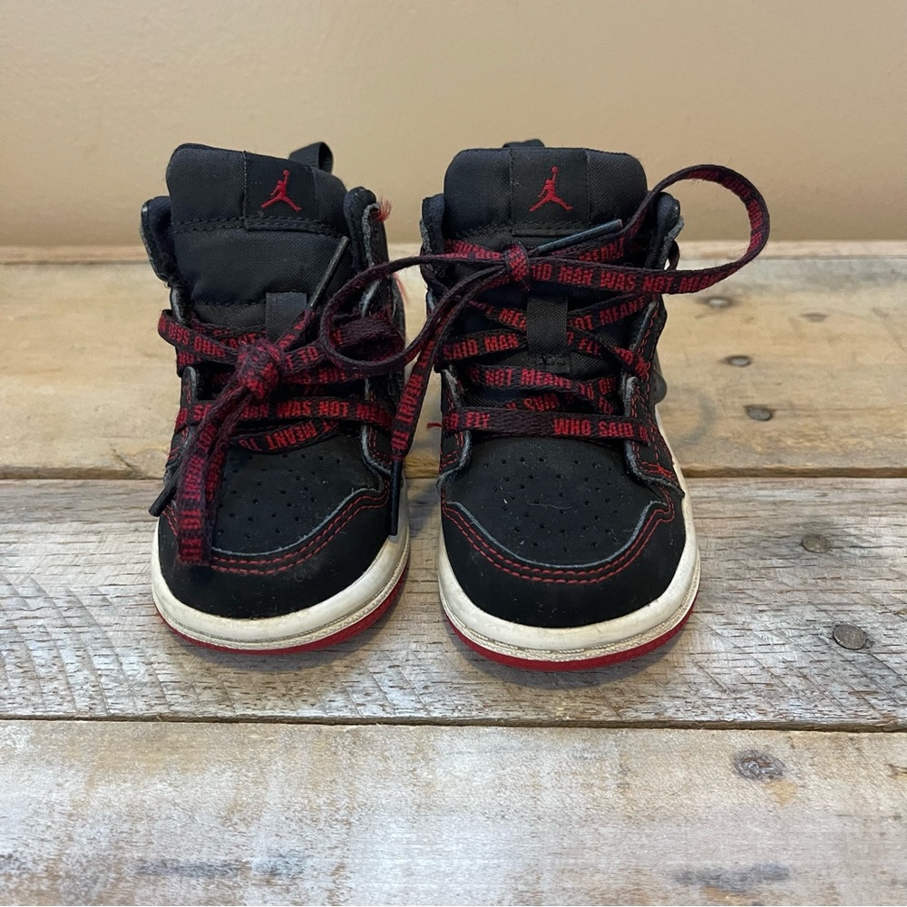 Nike Air Jordan 1 Mid Come Fly with Me Shoes Sneakers Size 5C - Picture 3 of 11